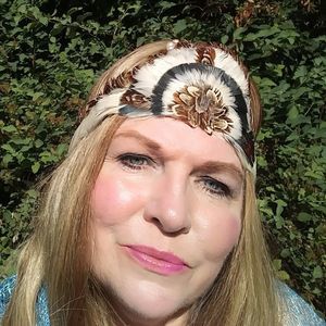 Meet your Posher, Valain